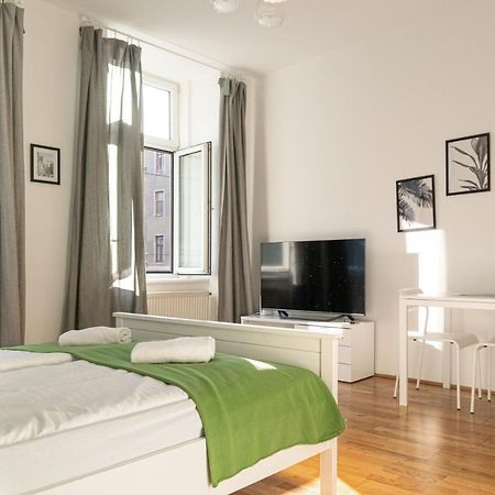 Comfortable 3Br Shared Apart. - Suitable For Long Stays Wien Eksteriør billede